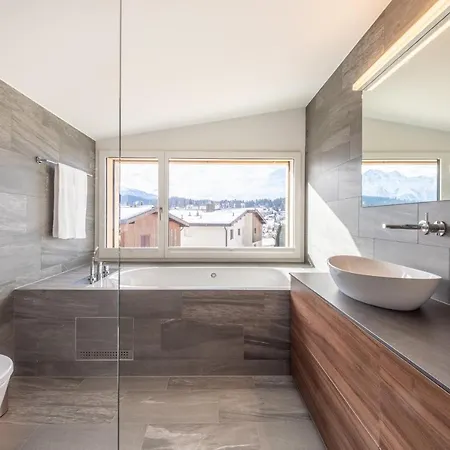 Laax Homes - Casa Majo 5,5 * Flims