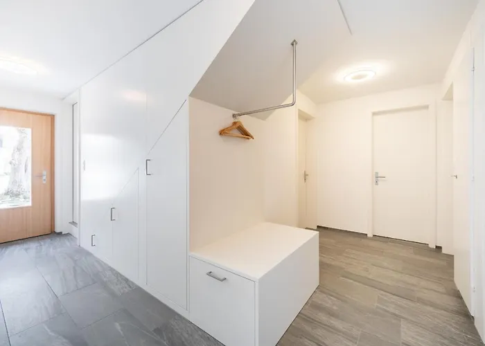 Laax Homes - Casa Majo 5,5 * Flims