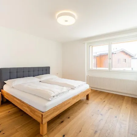 Laax Homes - Casa Majo 5,5 * Flims