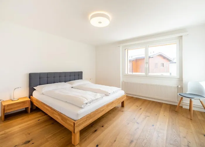 Laax Homes - Casa Majo 5,5 * Flims